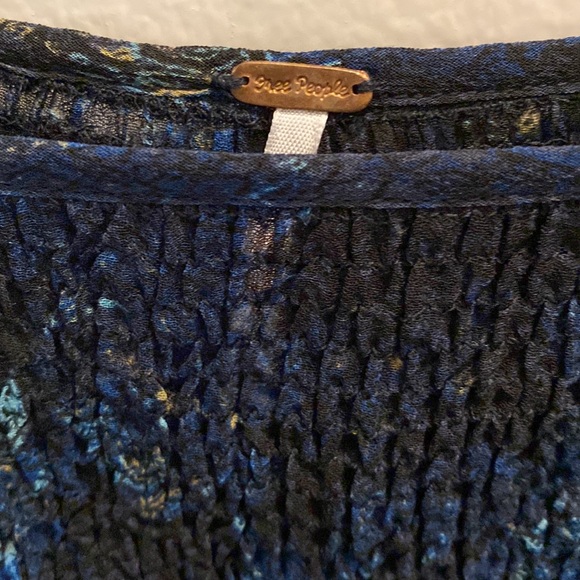 Free People shirt size S - Picture 2 of 2
